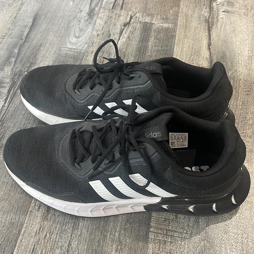Adidas Boost - Picture 3 of 4